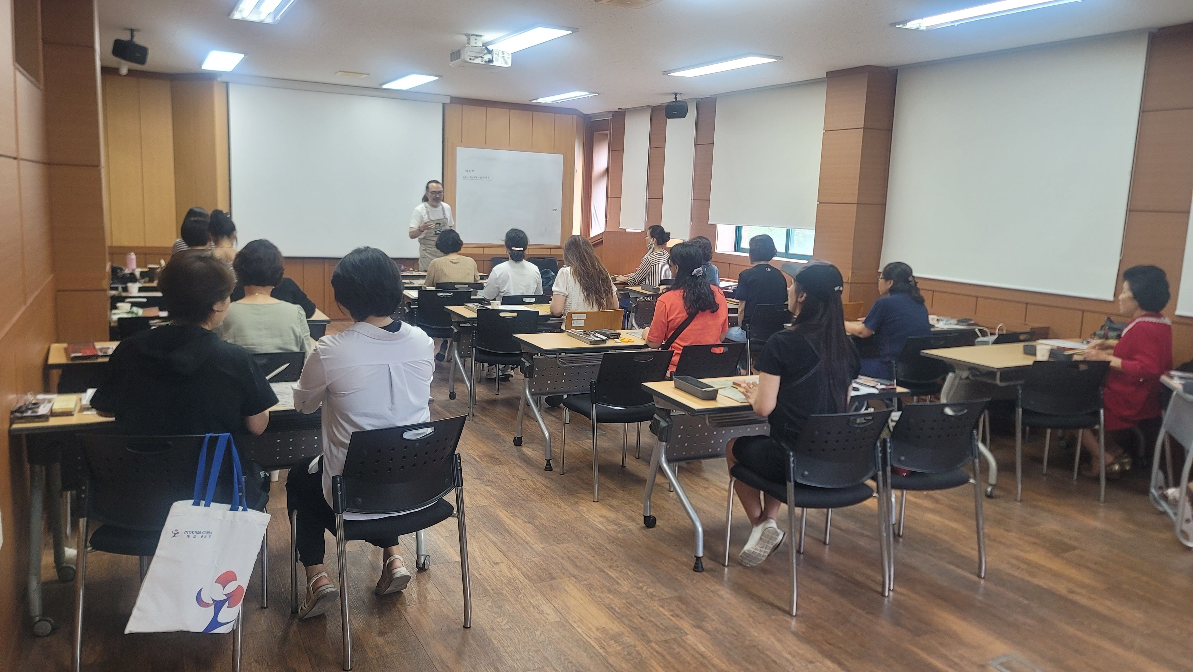 칼갈이 창업·교육 자주 묻는 질문 관련 좋은칼공방 현장 이미지